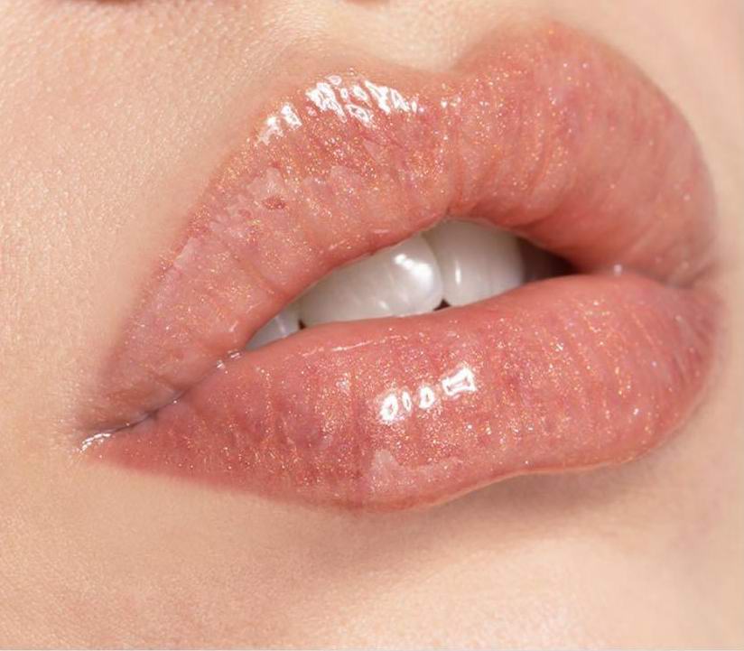 light brown hair,dark brown hair,brown hair with blonde highlights,dark brown hair with caramel highlights,sandy blonde hair,noy skincare,best lotion for dry skin,derol lip plumper,pucker lips,cupid bow lips,winter nails,luxe nail bar
